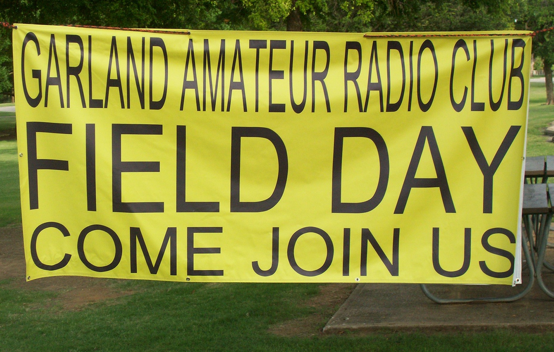 K5QHD - Garland Amateur Radio Club Field Day 2013 at Central Park