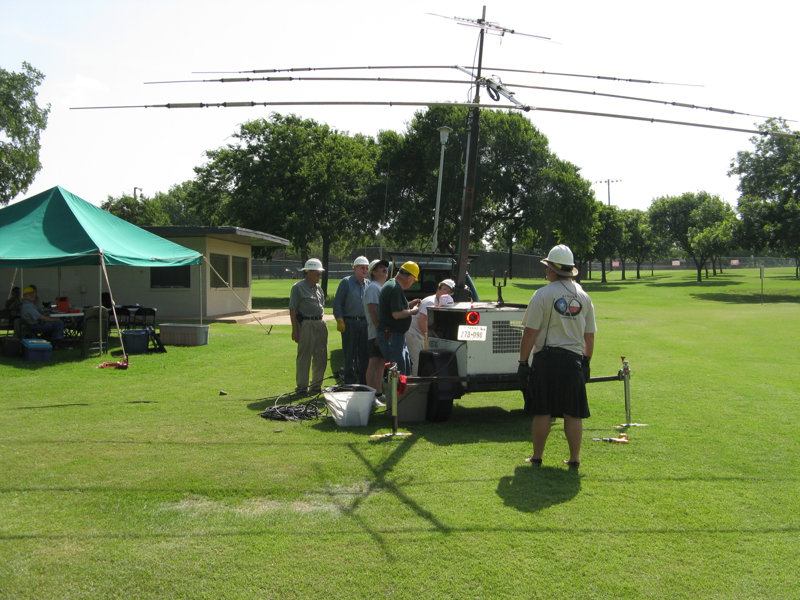 Setting up the antenna mast with two beams